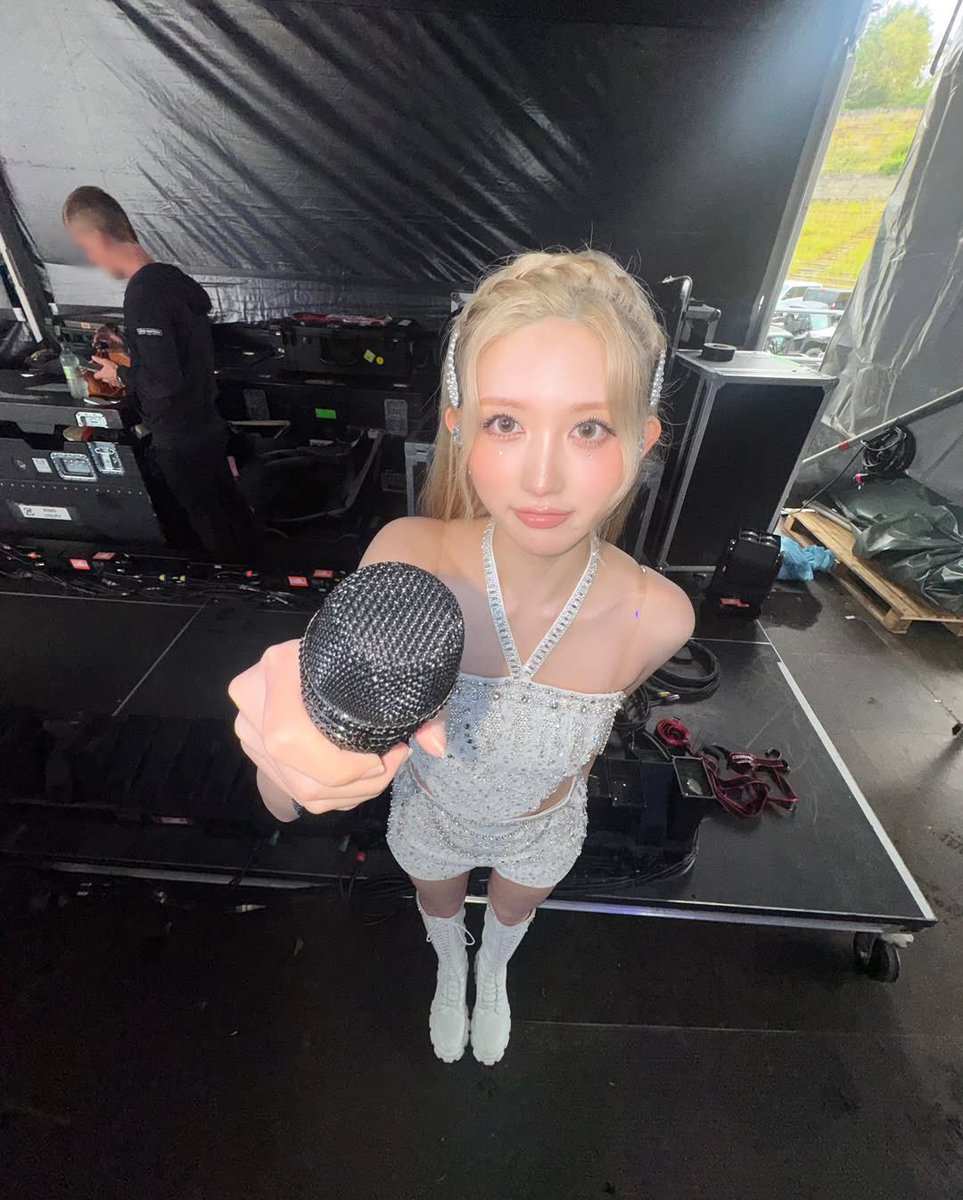timgaeul's tweet photo. The mic’s on, and my voice is ready 🎤✨ w͟i͟l͟l͟ ͟y͟o͟u͟ ͟s͟i͟n͟g͟ ͟w͟i͟t͟h͟ ͟m͟e͟? 🎶💛 https://t.co/303h87t0Zy