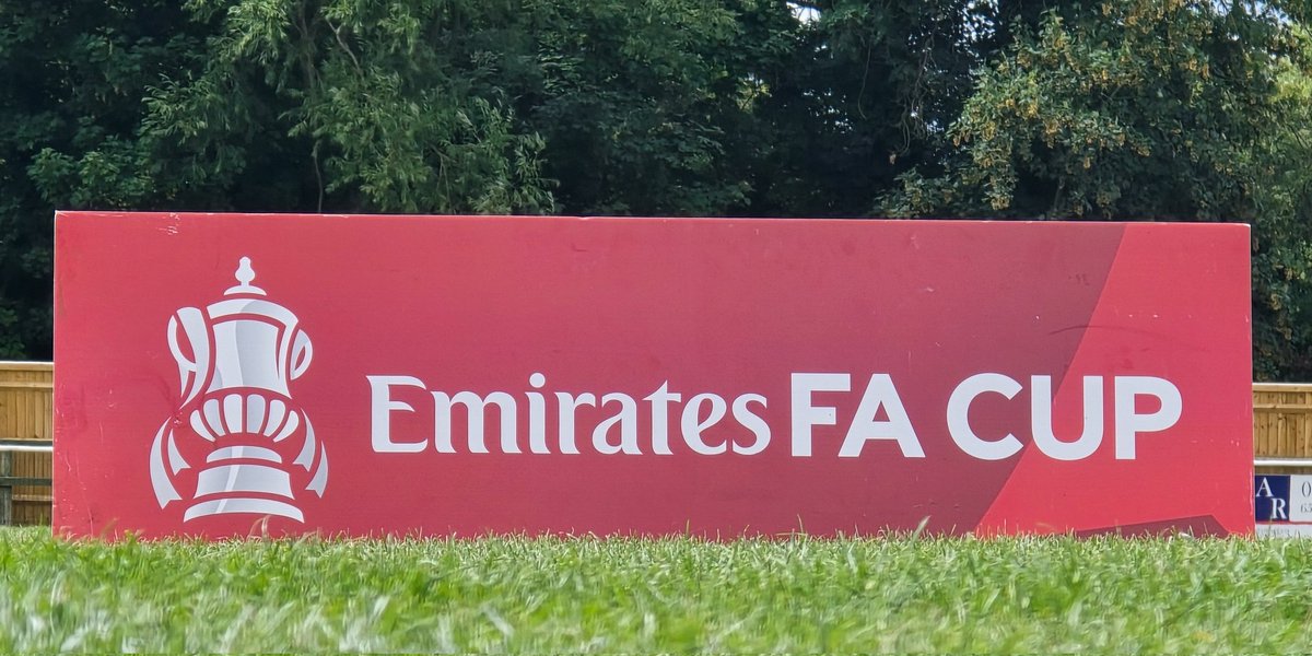 Duncan Eames (@duncan_eames) on Twitter photo Nearly ready to photograph the drama, dreams, and excitement of The Emerates FA Cup Extra-Preliminary Round between <a href="/kidlingtonfc_/">Kidlington FC</a> and <a href="/ClevedonTownFC/">Clevedon Town Football Club</a>.
Just need the teams and the fans! #EmiratesFACup Nearly ready to photograph the drama, dreams, and excitement of The Emerates FA Cup Extra-Preliminary Round between <a href="/kidlingtonfc_/">Kidlington FC</a> and <a href="/ClevedonTownFC/">Clevedon Town Football Club</a>.
Just need the teams and the fans! #EmiratesFACup