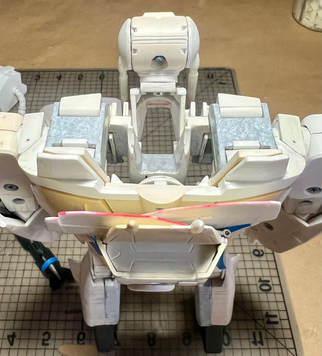 evilrobot3000's tweet image. #macross 1/55 modification.
facebook.com/groups/2342941…
&quot;Going to try and work on the Battroid controls, egress access panel/display for seat, and canopy hinges with frame.
and more.&quot;