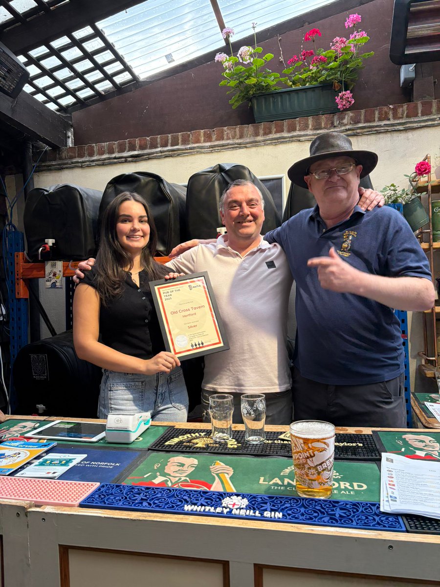 Proud to say we’ve bagged Silver in CAMRA’s Pub of the Year 2025 (South Herts)! 🍻
Huge thanks to our brilliant team — Dave &amp; Frankie accepted the award while James was definitely not working abroad…

Proper beer. Proper pub. Proper proud.
#CAMRA #PubOfTheYear #OldCrossTavern