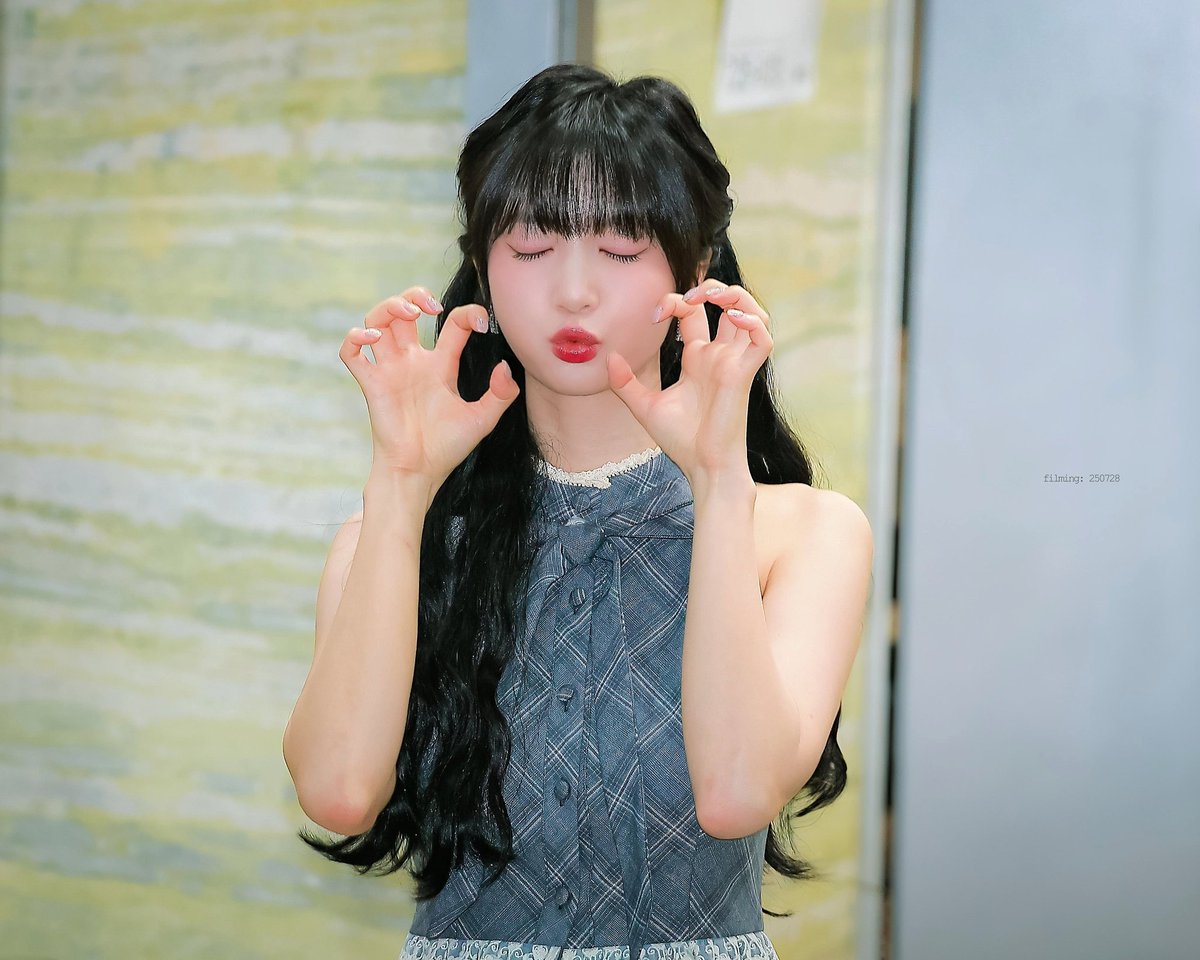 filming421's tweet image. 250728 KBS 볼륨을 높여요 오마이걸 유빈

🌷

#오마이걸 #유빈 
#OHMYGIRL #YUBIN 
@WM_OHMYGIRL