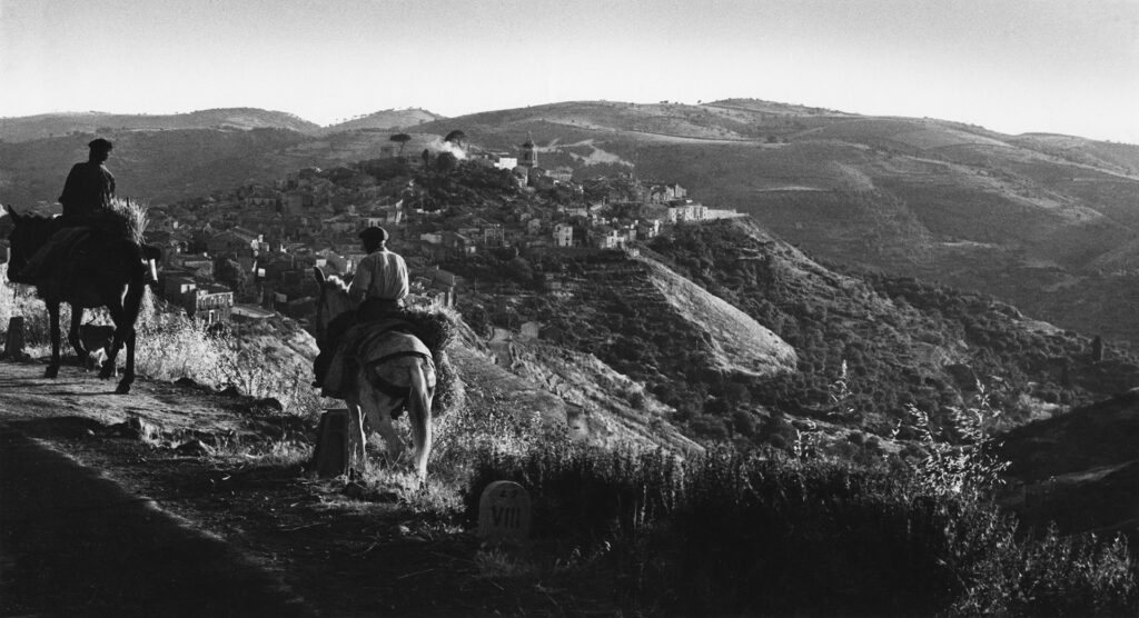 Il respiro della fatica

Giuseppe Leone, Vizzini, anni ’70
