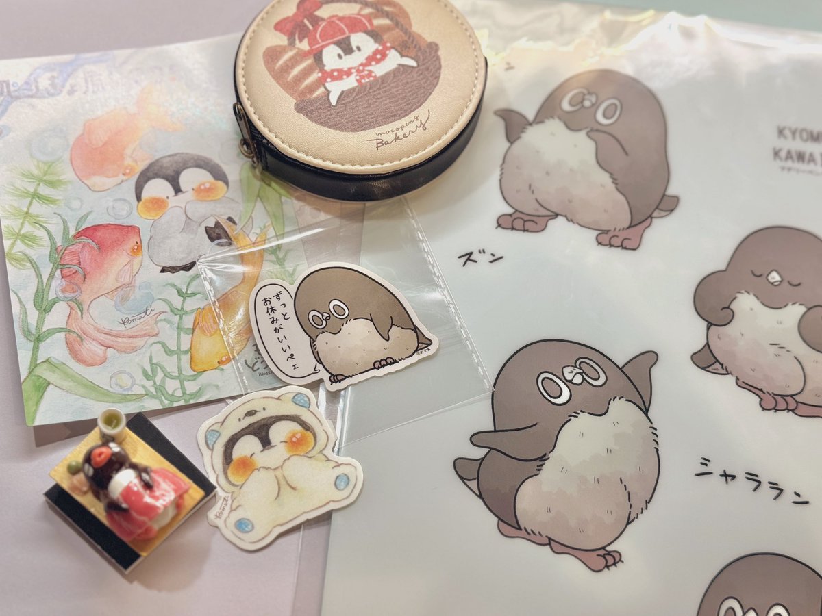 子供2人も私もペンギンさん大好きなので今日ペンぎょ展に行ってきました✨
可愛いペンギンさんや金魚さんに囲まれてとても幸せでした🐧

お迎えした作品大切にします❤️素敵な作品をありがとうございます😊