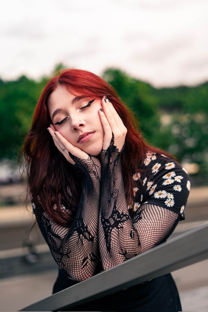 Trop contente d'avoir fait confiance à cette personne incroyablement talentueuse, ma confiance en moi remonte petit à petit 🥹

Allez voir son travail exceptionnel !! 🙏🏻

Merci <a href="/CrumblePhoto/">Crumble 📸</a> 🫶🏻