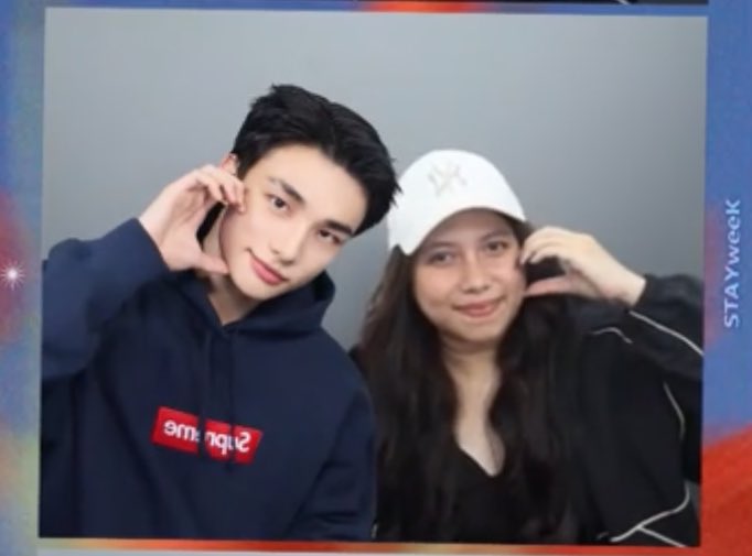 KETlPERRY's tweet photo. Aaaaaaaa makasih @photoism_Idn
Bisa foto sama
hyunjin 😂😂
#stayday #stayweek #straykids https://t.co/lFrIWFjTVW