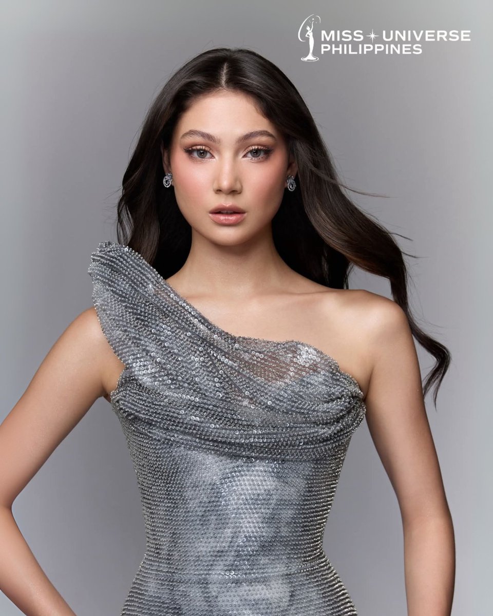 Charlie is so Miss Universe coded👑✨