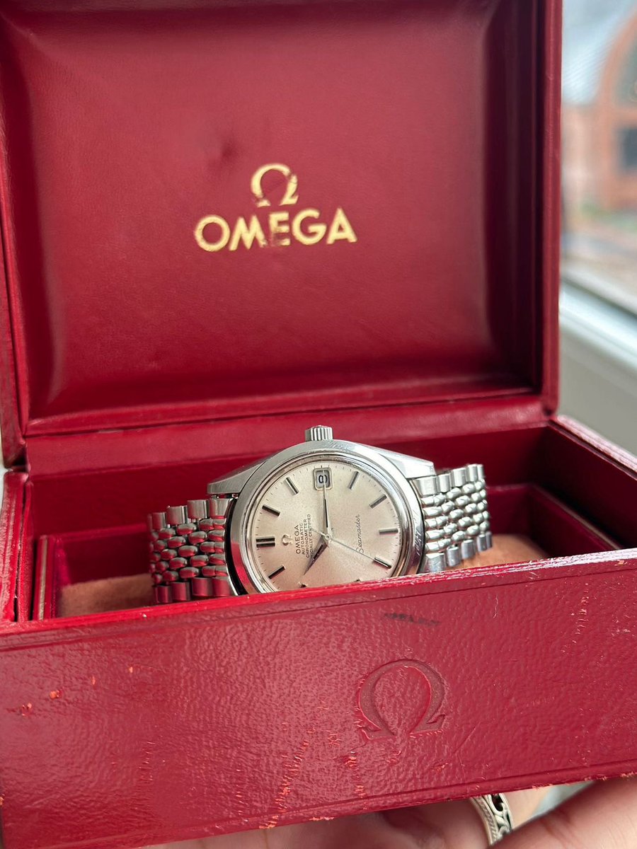 Thewatchoniste tweet media