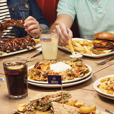 Oferta exclusiva al presentar tu tarjeta de El Club Carrefour o PASS en FOSTER´S HOLLYWOOD del Centro Comercial El Ferial.
10% de descuento en cenas. Oferta de domingo a jueves en sala.

#carrefour #elclubcarrefour #fostershollywood