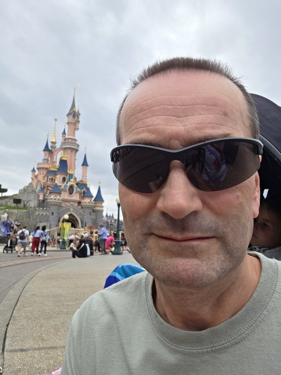 Heading home today after a few more hours in the parks, had a great time