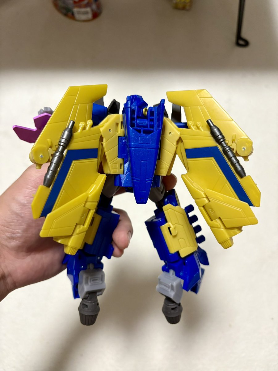 Emane_repaint's tweet photo. ウィングの上部を閉じる(?)方が劇中ぽくて好み https://t.co/pKduohk44s