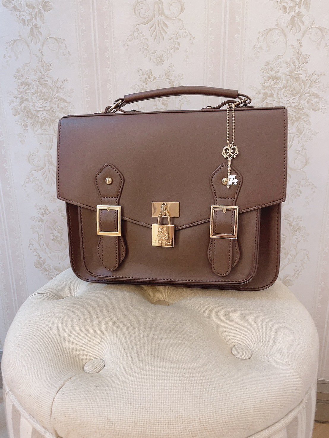 MY SHELL ♥ MY SHELL KISSES BACK PACK/追跡付 한섬 EQL