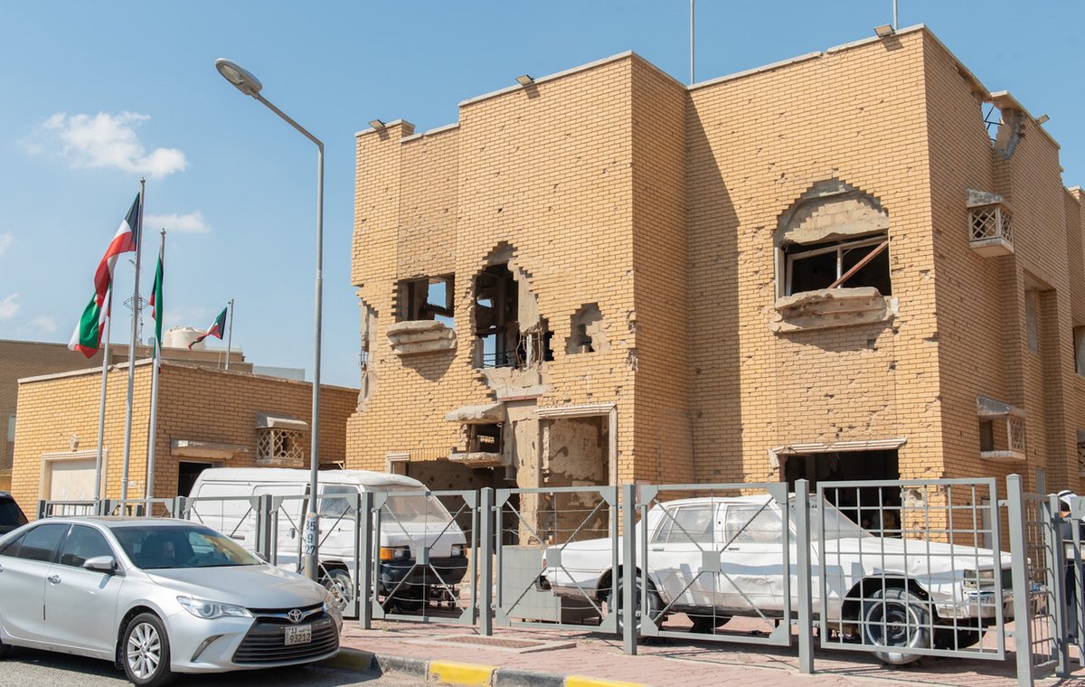 شهداء الكويت .. سطروا ملاحم بطولية خالدة بدمائهم الزكية فكانوا رموزا للتضحية في مواجهة الاحتلال

- مدنيون وعسكريون ورجال مقاومة تركوا أثرا عميقا في وجدان الشعب الكويتي بارتقائهم وهم يدافعون عن الوطن

 (تحقيق مصور)

kuna.net.kw/ArticleDetails…

#كونا #الكويت