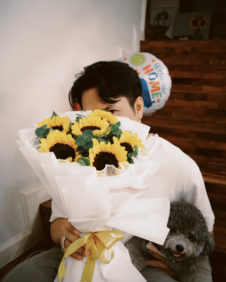 thentjprod's tweet photo. babalik pa rin sa yakap mo 🌻 @tjmusicmonterde 

GET YOUR #SNMLiveInAlbay TICKETS NOW
👉 https://t.co/oFMUTcMSrw

🗓️ 06 September 2025, 7PM
📍 Ibalong Centrum for Recreation

#TJMonterde #NTJProduction #SariliNatingMundo https://t.co/Zca2bffLZd