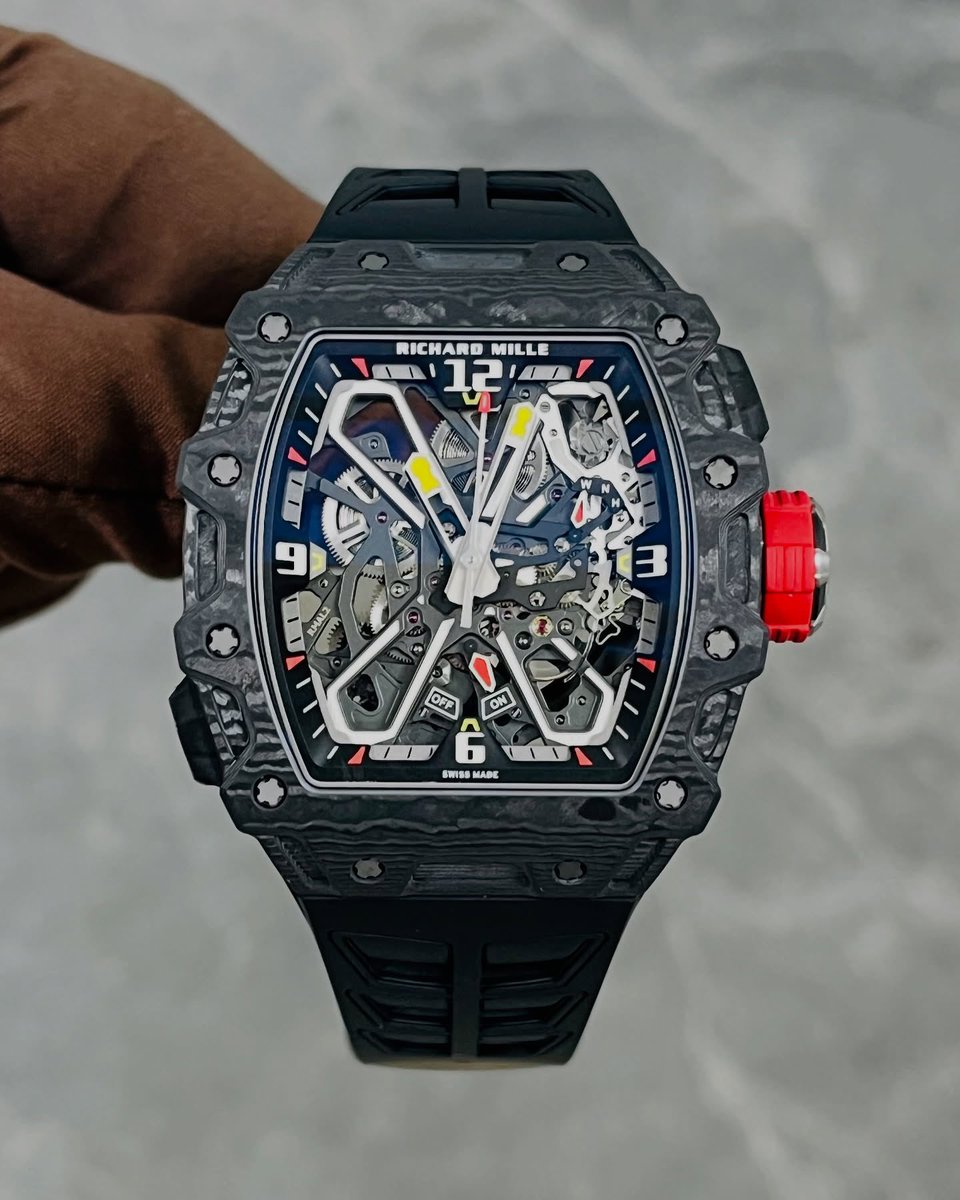 deniii026's tweet image. Patek, RM, AP, Rolex — these aren’t just brands.
They’re assets you can wear.
I help you find them.
#TimepieceInvestment #WatchGame #Horology