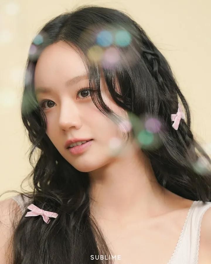 KalambaOffice's tweet image. Berat mengatakan ini.. tapi terima kasih banyak untuk semua warga yg telah bergabung menjadi warga kalamba hingga akhir, aku la luna sashi sebagai sekretaris desa mengucapkan sampai jumpai semuanyaaa~ aku sayang kalian semuaaa

Lanjut ke nascha @tamadarsini