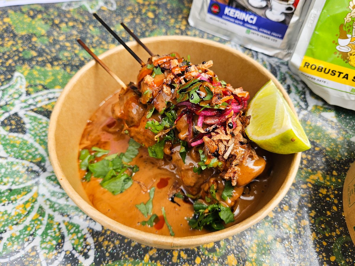 New on the blog - excellent Indonesian street food from Waroeng Nona in #Cardiff city centre
gourmetgorro.blogspot.com/2025/08/waroen…