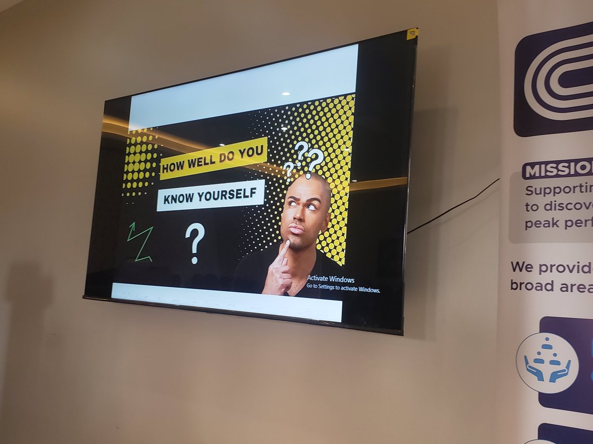 ByaruhangaTwaha's tweet image. This was a very heated and tense  discussion as youths under the #GoldenPosts initiative were trying to find out who they are "Self awareness". We learnt two concepts nature and nurture and there power  in shaping  our personality (who we are!!). #4Discmodel #selfwareness