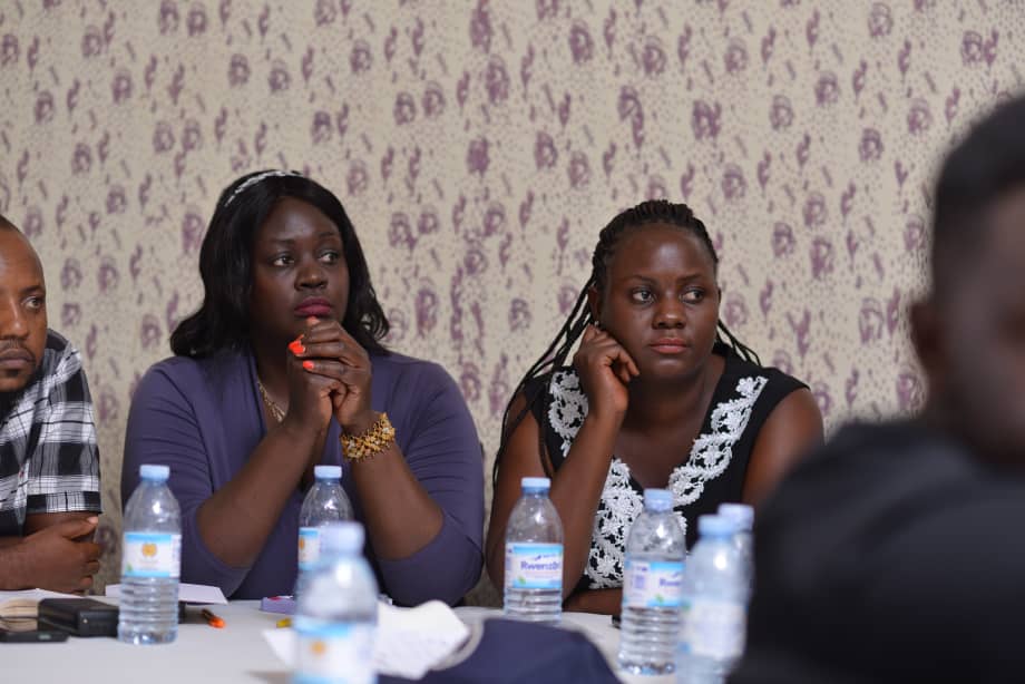 ByaruhangaTwaha's tweet image. This was a very heated and tense  discussion as youths under the #GoldenPosts initiative were trying to find out who they are "Self awareness". We learnt two concepts nature and nurture and there power  in shaping  our personality (who we are!!). #4Discmodel #selfwareness