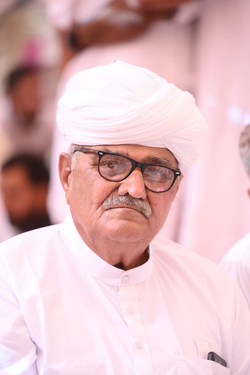 HetramChadi's tweet photo. #Happy_Birthday
#मार्गदर्शक
पिताजी श्री बगड़ावतराम बिश्नोई, पंचायत समिति सदस्य, सेवानिवृत्त उप निरीक्षक सीमा सुरक्षा बल को 78वे जन्मदिवस की हार्दिक बधाई व शुभकामनाएं। 
परमपिता परमेश्वर  से आपके उत्तम स्वास्थ्य की कामना करता हु।
Bagdawat Ram Bishnoi Chadi https://t.co/xI74NP9z5o