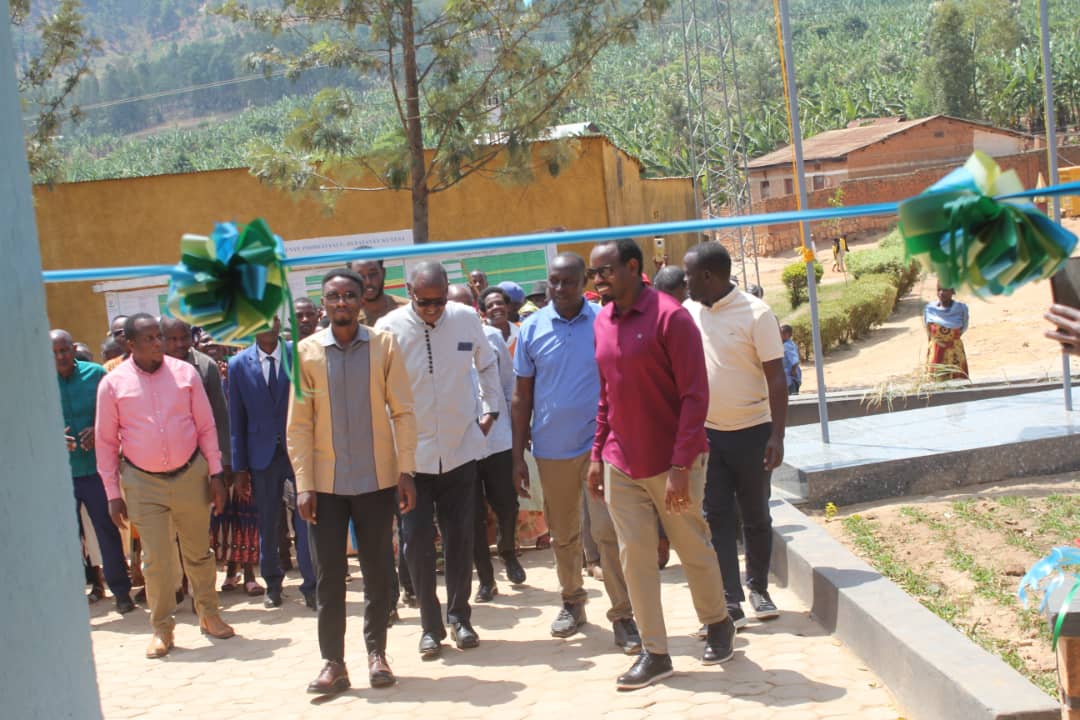 These are the achievements of people-centered governance and citizen engagement accomplished within one year-a clear demonstration of the positive impact of decentralization.

#Decentralization@25 <a href="/RwandaLocalGov/">Ministry of Local Government | Rwanda</a> <a href="/RwandaEast/">𝐄𝐚𝐬𝐭𝐞𝐫𝐧 𝐏𝐫𝐨𝐯𝐢𝐧𝐜𝐞 | 𝐑𝐰𝐚𝐧𝐝𝐚</a> <a href="/GatsiboDistrict/">Gatsibo District</a> <a href="/CouncilGatsibo/">Gatsibo District Council</a>