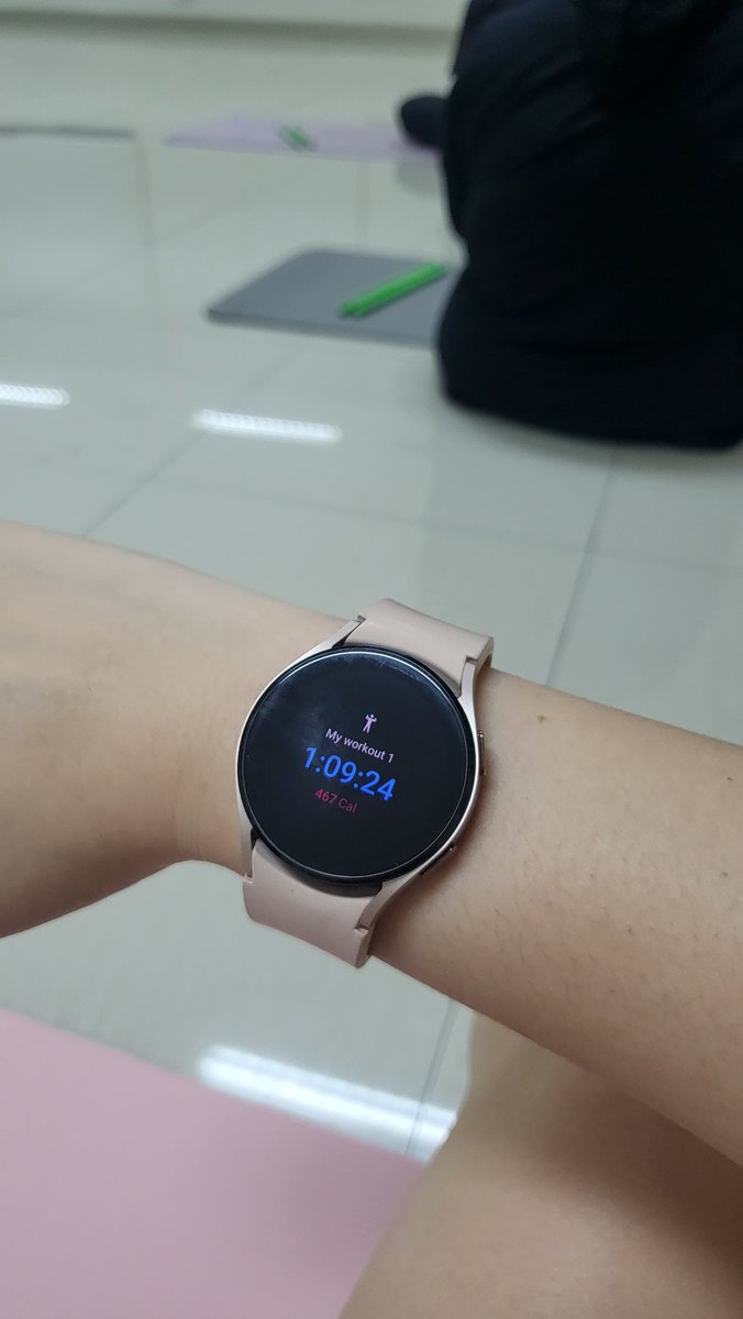 nichidesuuu's tweet photo. #wts 🙏🏻

1. Gelang Pandora &amp; Charm Piglet (with box) beli 2.850jt , jual 1.850jt (kondisi gelang ada sedikit dent)

2. Samsung Smart Watch 4 (pemakaian 1 tahunan) jual 1jt

bisa langsung tanya-tanya di dm yaah kalau tertarik🙌🏻 https://t.co/BQYtWOFzaI