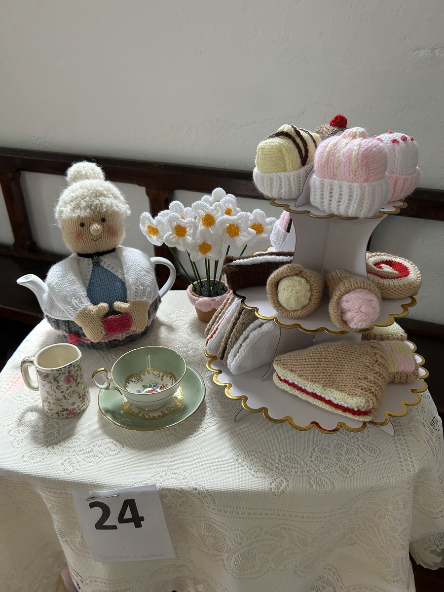 It’s Day 2 of #mortehoescarecrowfestival! We had a fantastic day yesterday, with some great feedback … who’s joining us today?! It’s great fun for all ages (you don’t have to have kids with you to take part!!) Start at the Play Area outside #Mortehoe Museum…plenty of parking!