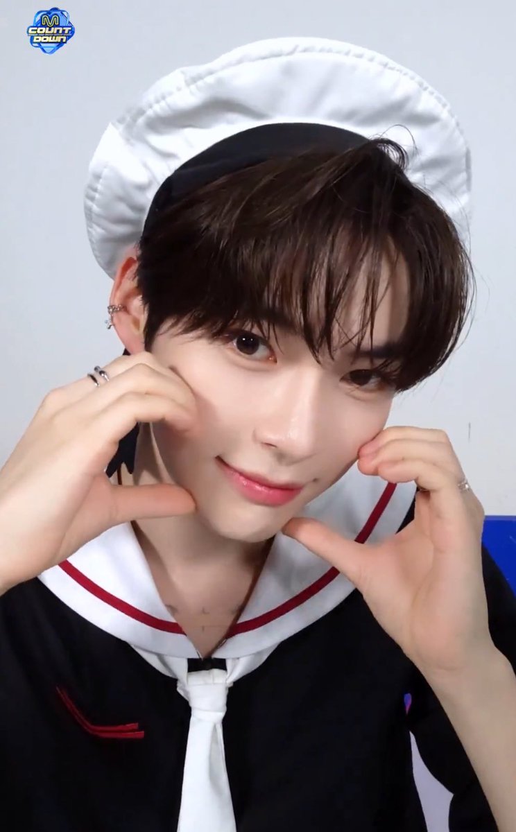 sunghapbin's tweet image. Walaupun sedih, saya mau bilang terima kasih buat perangkat desa yg udah bersama sama membangun Kalamba ini, pasti effortnya nggak sedikit, banyak waktu &amp;amp; tenaga yang udah diluangkan agar warga nyaman di sini, sekali lagi terima kasih ya @DesaKalamba @KalambaOffice @tamadarsini