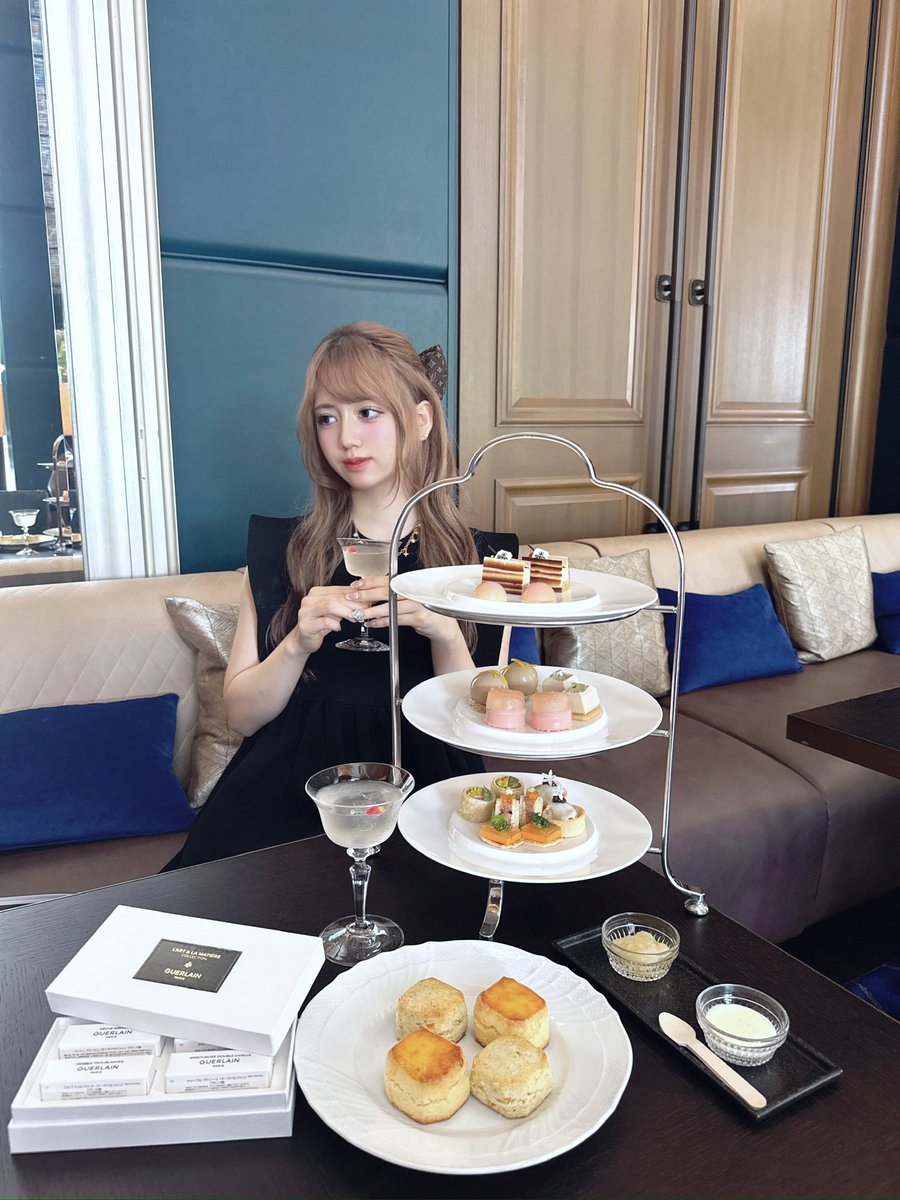 __xox_ox's tweet photo. ☕*°×🛍
offの日はいつもお買い物とカフェ活ꕤ.·*. https://t.co/F5UW6h00Jq