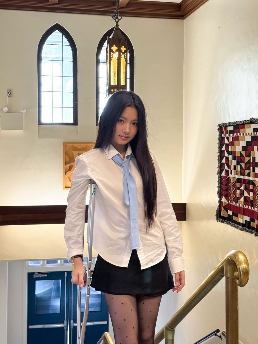 [📸] 
ꜰʀɪᴇɴᴅꜱ = ʜᴀᴘᴘɪɴᴇꜱꜱ ♡⁼³₌₃

#KiiiKiii #키키
#LEESOL #이솔 #KYA #키야
#DANCING_ALONE
#KiiiKiii_DANCINGALONE #키키_댄싱얼론