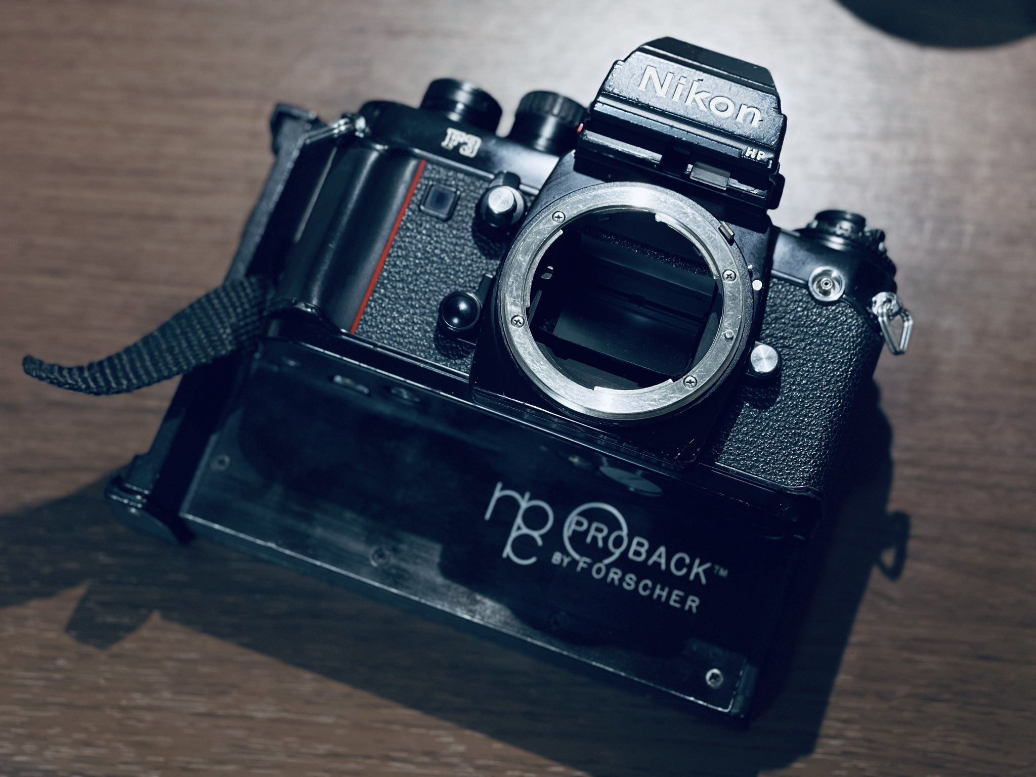 ニコン F3 裏蓋 ほぼ新品 たんぽぽ on X: