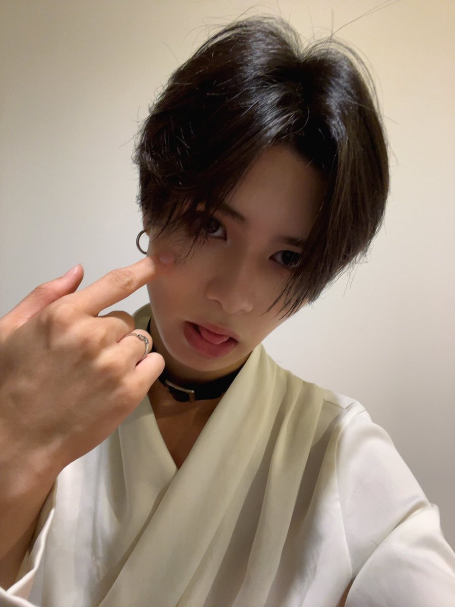 NOAH_five's tweet photo. 初の定期公演、交流会ありがとう!!
みんなアイメイク変えたの気づいたー?
どんどんビジュ良くしていくからな!
#NOAH #FIVESEASON #Quiny https://t.co/cDx9DusEoJ