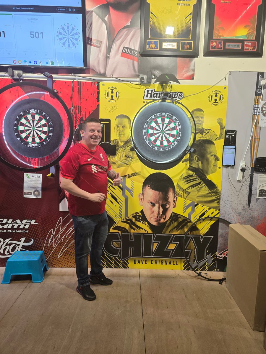 Live Darts League - Online Darts (@livedartsleague) on Twitter photo Who wants the chance to win a signed set of <a href="/ChizzyChisnall/">Dave Chisnall</a> “Chizzy” <a href="/HarrowsDarts/">Harrows Darts</a>?
Courtesy of <a href="/Dartsshopsth/">Darts shop WA101BD</a> 🎯
Enter below 👇
Follow <a href="/LiveDartsLeague/">Live Darts League - Online Darts</a> ✅
Like/Repost this post ❤️ 🔁
Tag 3 friends 👩🏻🤝👨🏼
A winner will be chosen at random on Sunday 10th August 2025 🎯📺 Who wants the chance to win a signed set of <a href="/ChizzyChisnall/">Dave Chisnall</a> “Chizzy” <a href="/HarrowsDarts/">Harrows Darts</a>?
Courtesy of <a href="/Dartsshopsth/">Darts shop WA101BD</a> 🎯
Enter below 👇
Follow <a href="/LiveDartsLeague/">Live Darts League - Online Darts</a> ✅
Like/Repost this post ❤️ 🔁
Tag 3 friends 👩🏻🤝👨🏼
A winner will be chosen at random on Sunday 10th August 2025 🎯📺