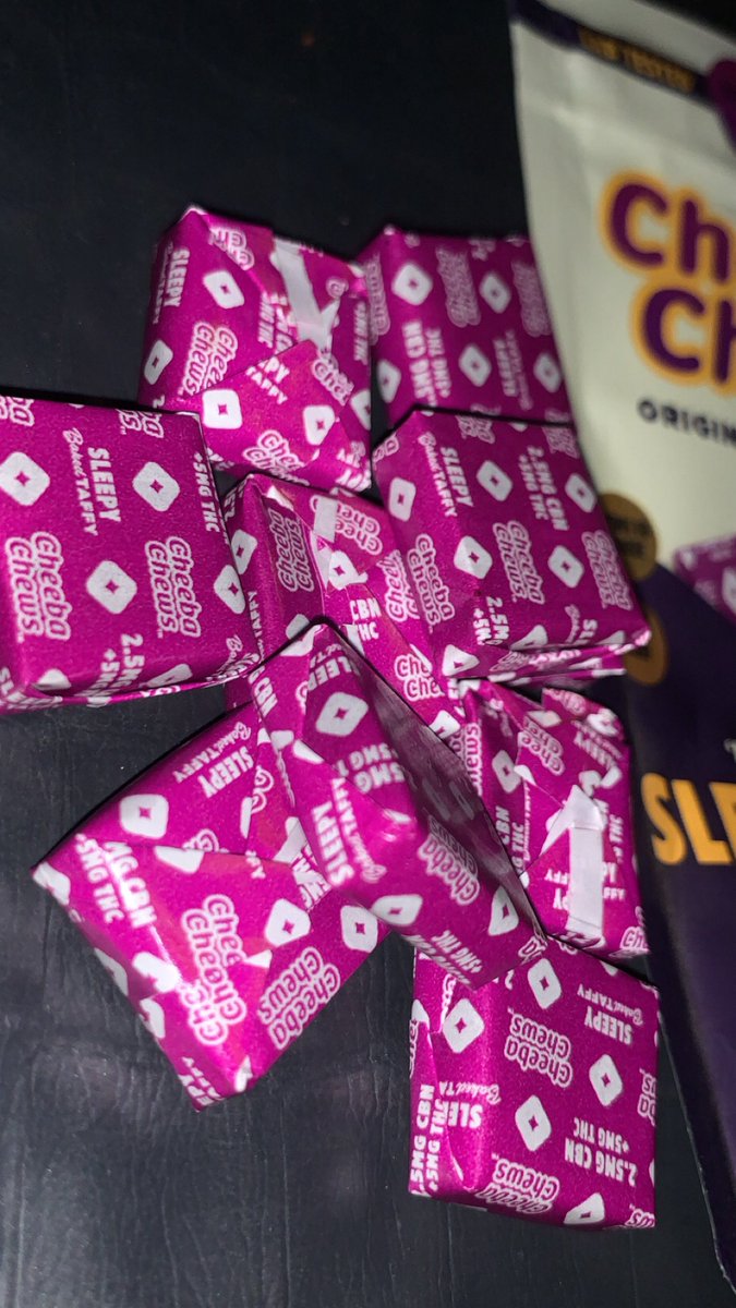 4AM wind-down with <a href="/CheebaChew/">Baked Taffy Maker</a> 
No ZzzQuil, just Zaza 😴⛽️