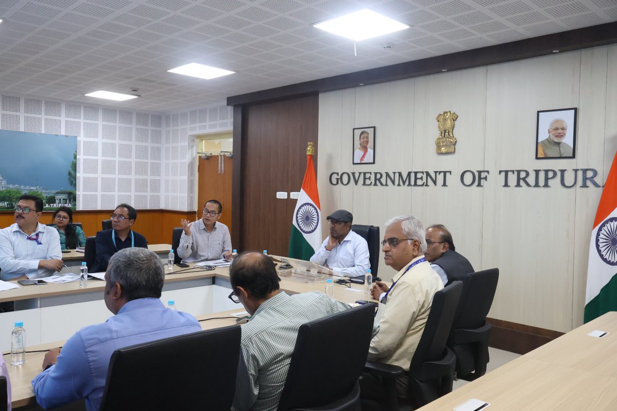 TripuraSRLM's tweet image. #TRLM sets an ambitious target of ₹110 Cr disbursal in just 30 days! 

The Secretary of the RD Department, Govt. of Tripura has officially launched "SAMRIDDHI", a one-month Financial Inclusion Campaign from 1st to 31st August 2025, focusing on empowering women SHG members