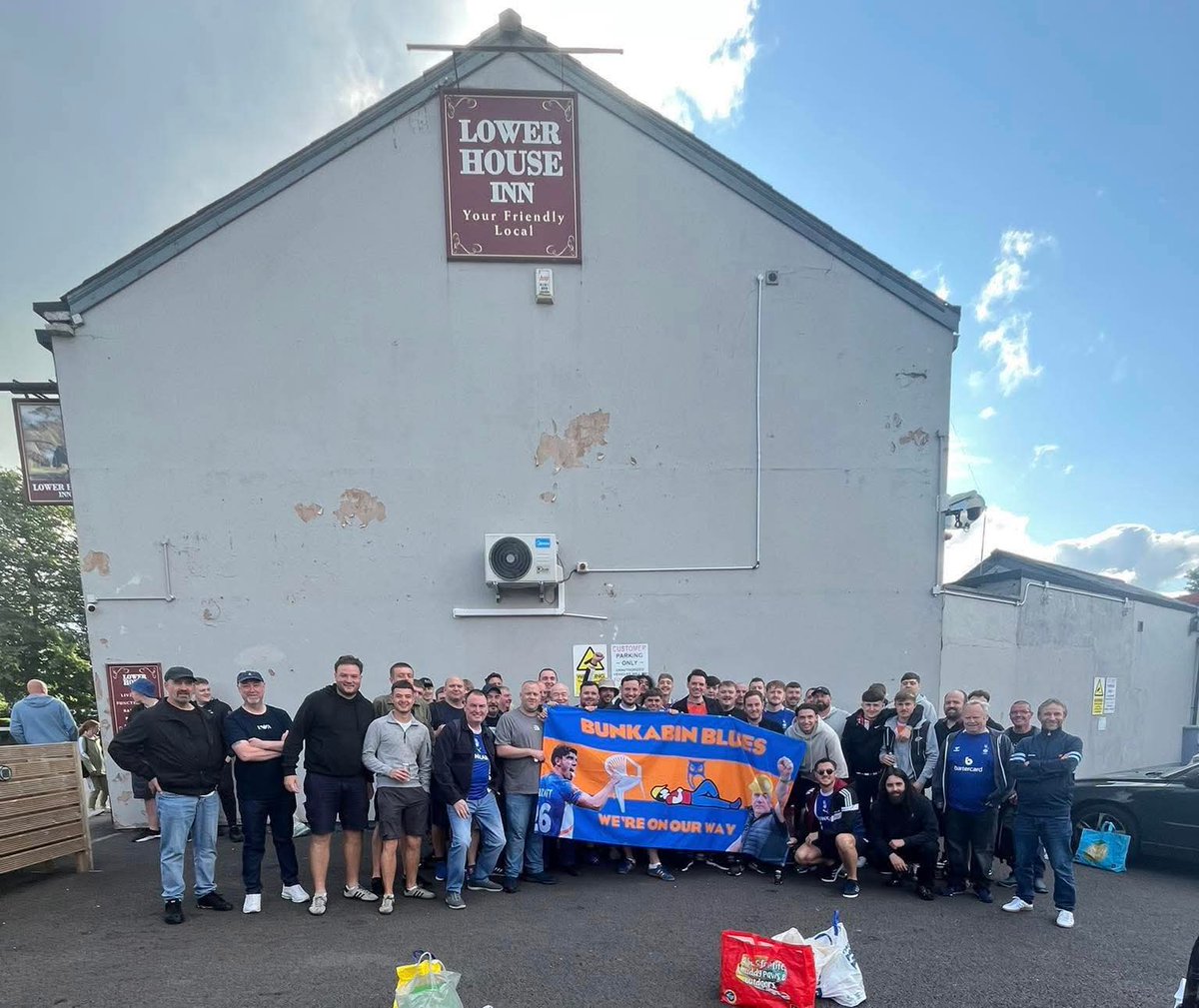 wayneoafc's tweet photo. New season &amp; back in the football league! 
Come on Oldham! 
On our way to MK Dons! 🔵⚪️🔵⚪️
#oafc https://t.co/oCcAOi7Aj8