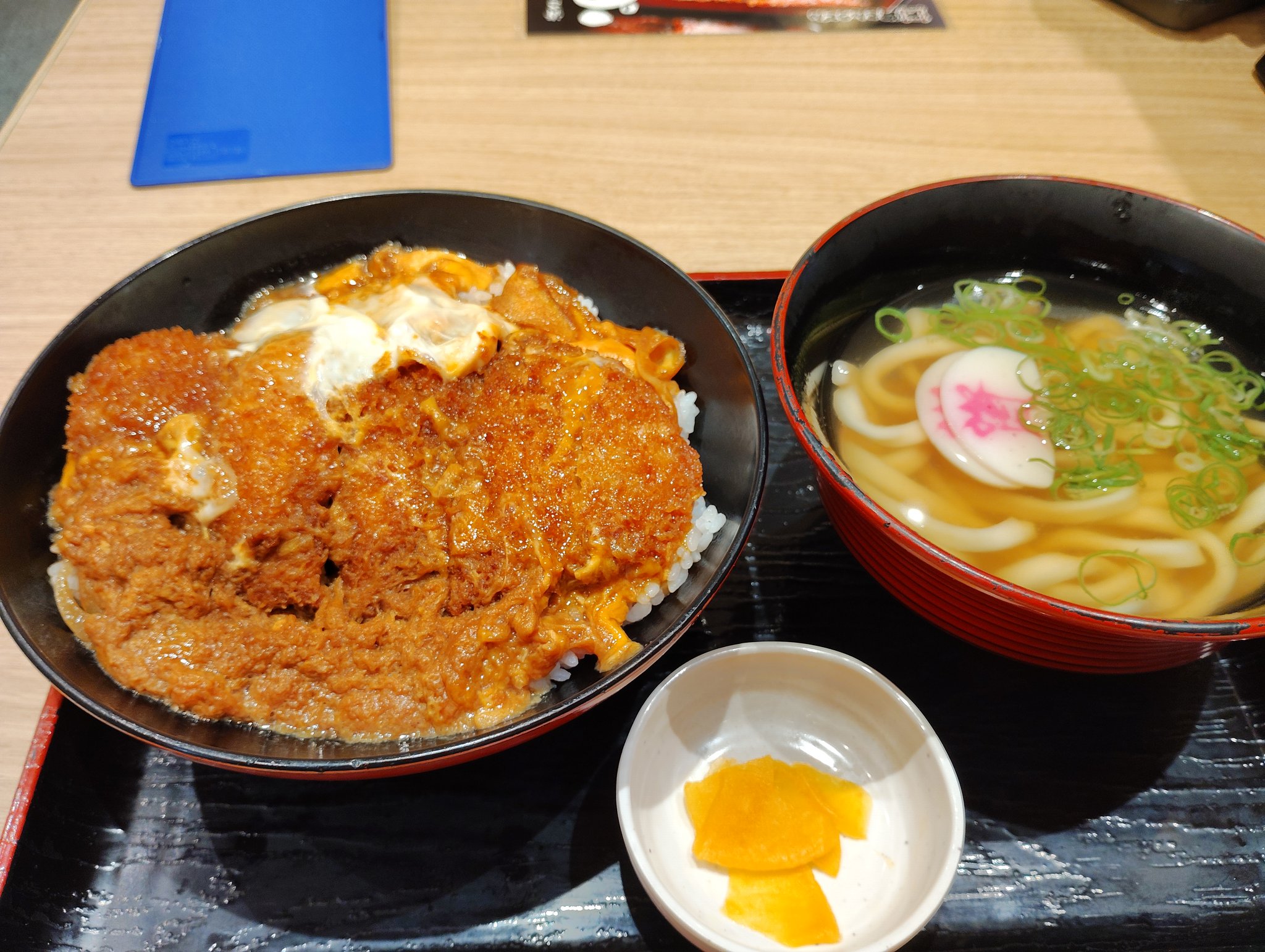 うどん エバラ プチッとうどん 釜玉うどん4個 (4901108014516) の仕入れ