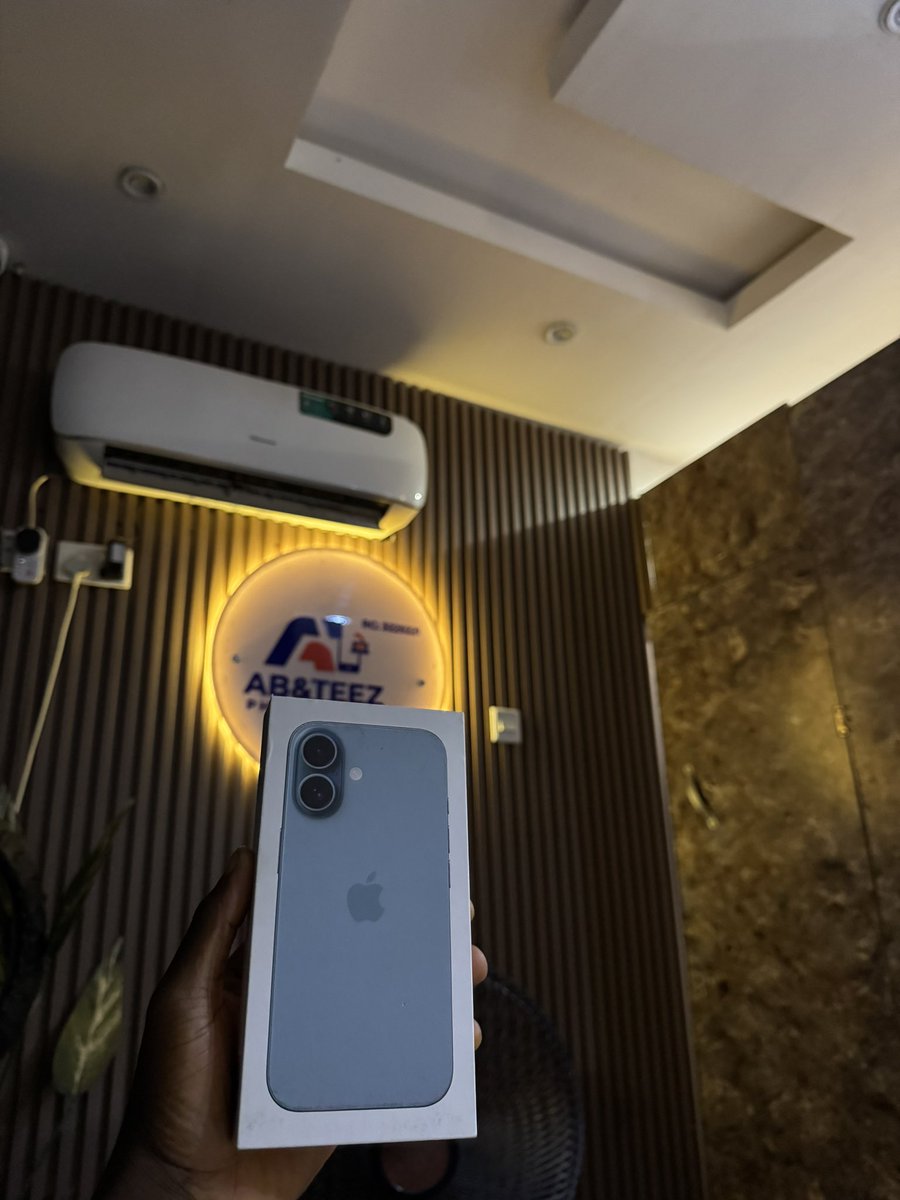 ABcent13's tweet photo. @ruffydfire GADGET VENDOR , NATIONWIDE DELIVERY 🚚. 
BRAND NEW PHYSICAL + E SIM UNLOCKED IPHONE 16 || 128GB || 1,080,000.
WhatsApp/ call : 08169943887. https://t.co/fJB9QdAHcu
