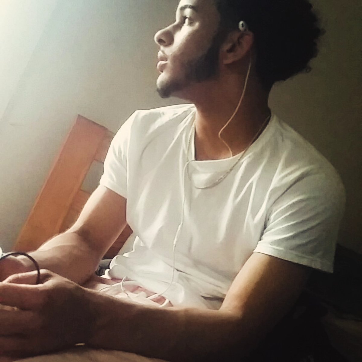 8BitZack's tweet image. We grew up together. You were my best friend through it all.
You knew me like no one else, and I knew I could always count on you. Losing you feels like losing a part of myself.

Still can't believe you're gone
Thank you for all the memories, I'll miss you every damn day

Rest EZ