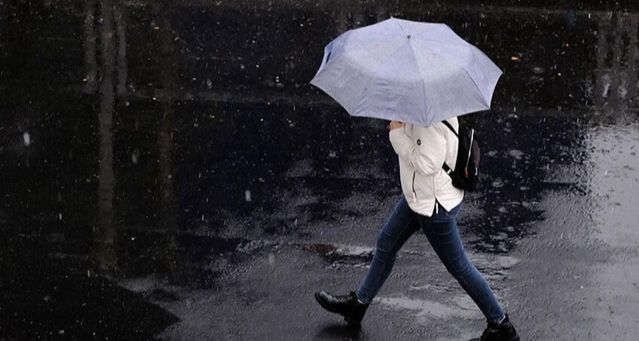 İstanbul Dahil 14 İlde Sağanak Yağış! Hava Ne Zaman Serinleyecek? trsondakika.com/haberler/istan… #sondakika #TrSondakikacom