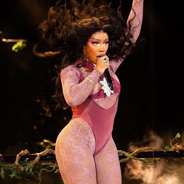 🚨 IL GIORNO È ARRIVATO!!! Oggi, SZA e Kendrick Lamar si esibiranno allo Stadio Olimpico di Roma. Sarà il primo concerto di SZA in Italia.

Attiva le notifiche per non perderti aggiornamenti sullo show.