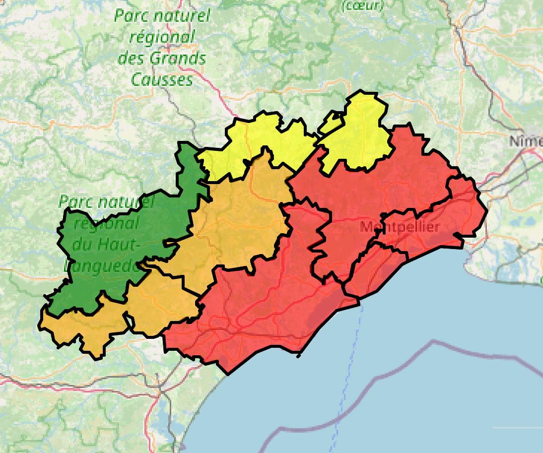 PompiersHerault's tweet photo. #Rappel|| ⚠️ 4⃣ secteurs sont classés en risque très élevés🔴Accès interdits dans de nombreux espaces forestiers
Pas de mégots par la fenêtre de votre🚘
Ni feu, ni barbecue en zone boisée
Pas de travaux avec des outils pouvant générer des étincelles
🔥Fumée, départ de feu 18/112 https://t.co/IgV9xCx1sH