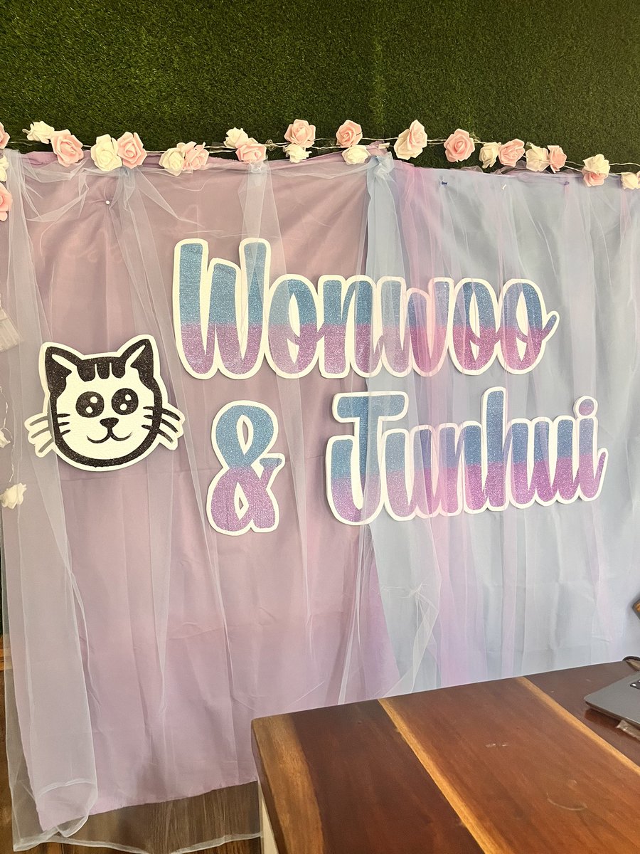 deeketsph's tweet photo. @wonhui_avenue the keeligโs real and so are the boodols! ๐ฉต๐
@deeketsph is still here at #WonsUponHuiTime โ come chill, chat, and collect your faves ๐น๐ซถ
#wonwoo #jeonwonwoo
#junhui #wenjunhui
#cse #cupsleeve #CupSleeveEvent
#svt #seventeen #sebong #carat
#DeeketWithUs #deeketsph https://t.co/maFupt7BTO