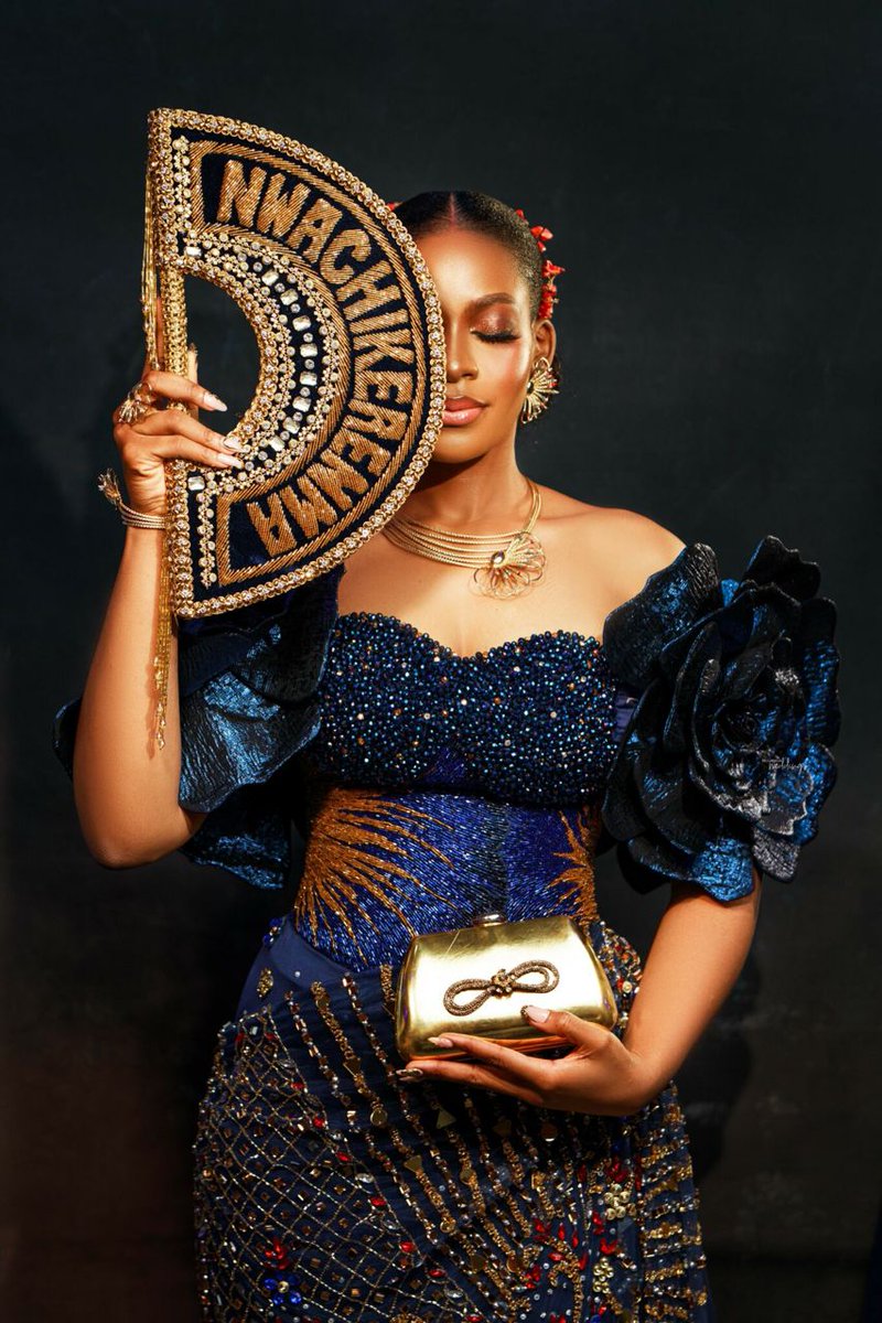 BellaNaijaWed's tweet image. I hardly ever check my message, mostly because I never get notified. But on this blessed day, my notifications were turned on, and I believe a message from a fan came in. I responded kindly and moved on.