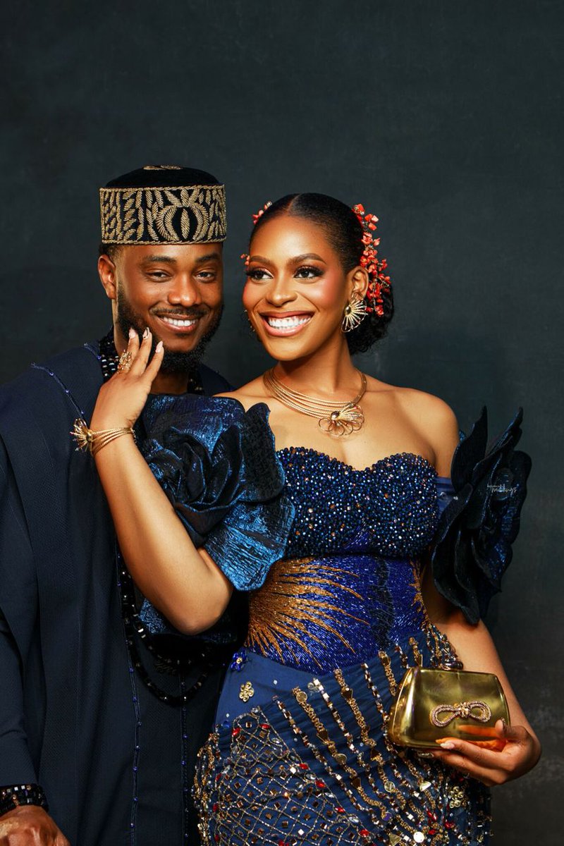 BellaNaijaWed's tweet image. I hardly ever check my message, mostly because I never get notified. But on this blessed day, my notifications were turned on, and I believe a message from a fan came in. I responded kindly and moved on.