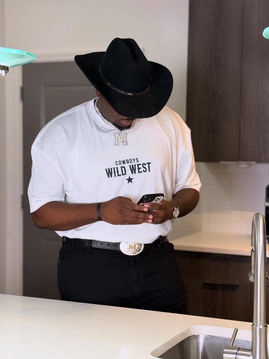 TheProject23's tweet image. Cowboy Troy 🤠