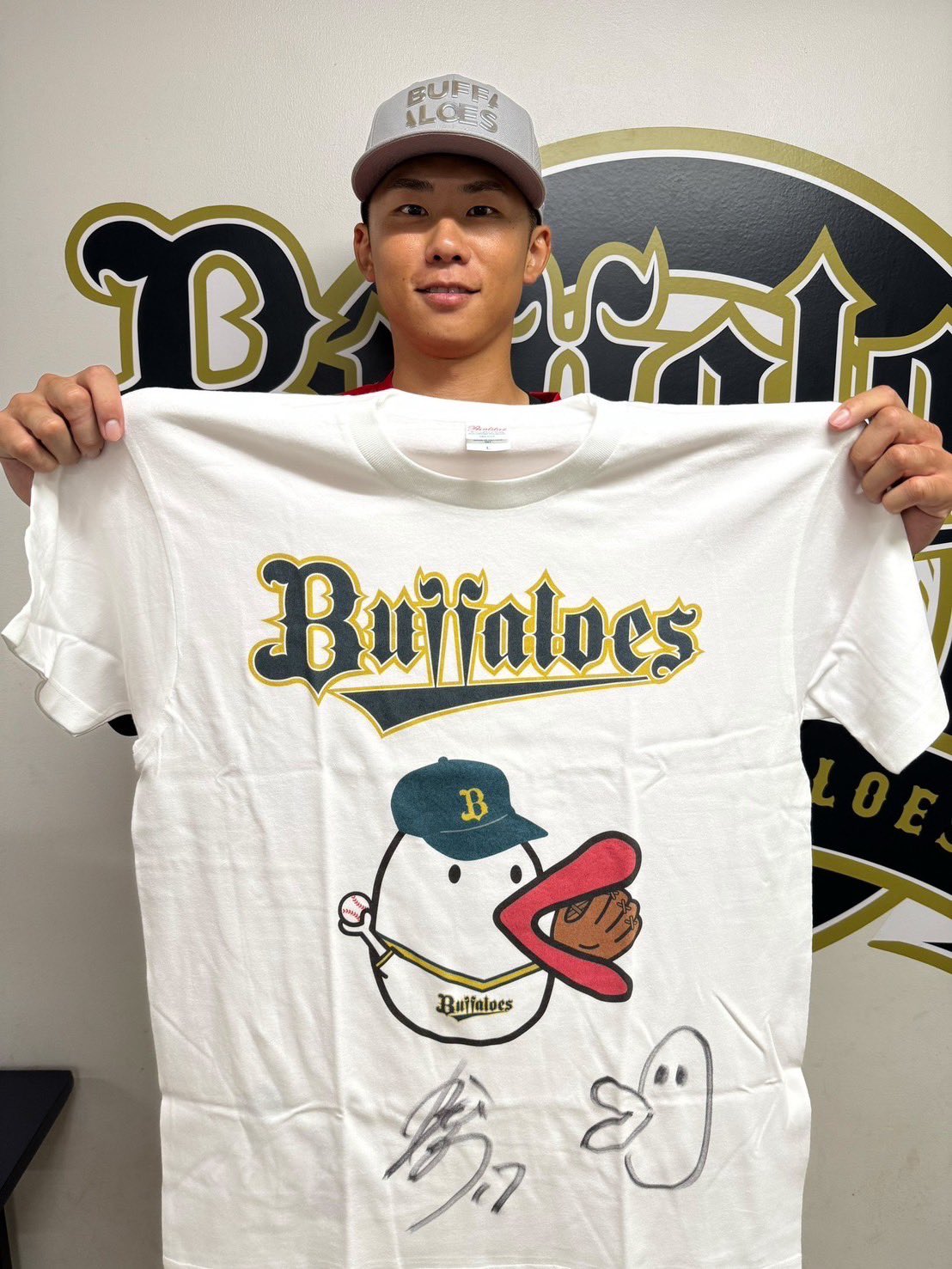 ⭐︎レア・入手不可⭐︎ラジオ　当選品　栗山　定岡　牛島　遠藤　直筆サイン　プロ野球 🙃 (@taitai3632) / X