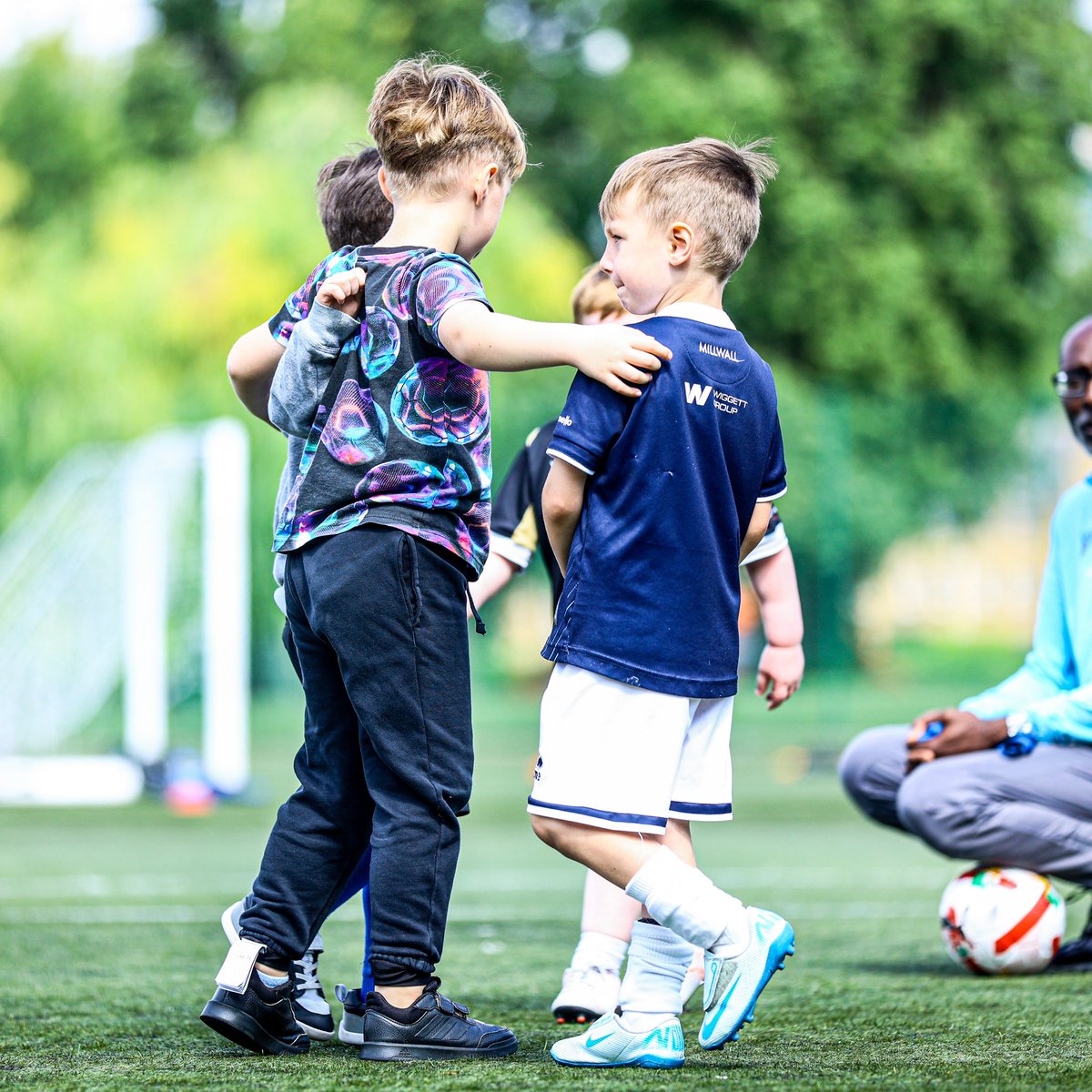 Week 1 of our Kellogg’s Football Camp ✅
Plenty of energy, new skills and lots of smiles to kick off the summer ☀️⚽️

Great to see new faces and returning ones too. Roll on week 2! 👊

#PlayingOurPart #WeAreBromley
