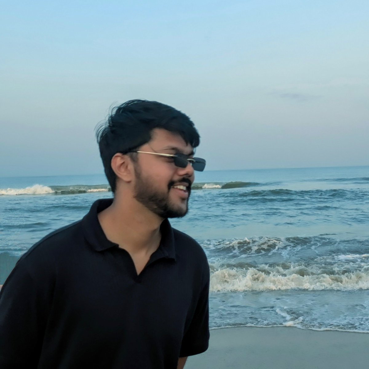 Baljeetism's tweet photo. Chennai’s shores hold the rhythm of the tides and the soul of countless sunsets #TamilNadu https://t.co/NMOAEiy1PP