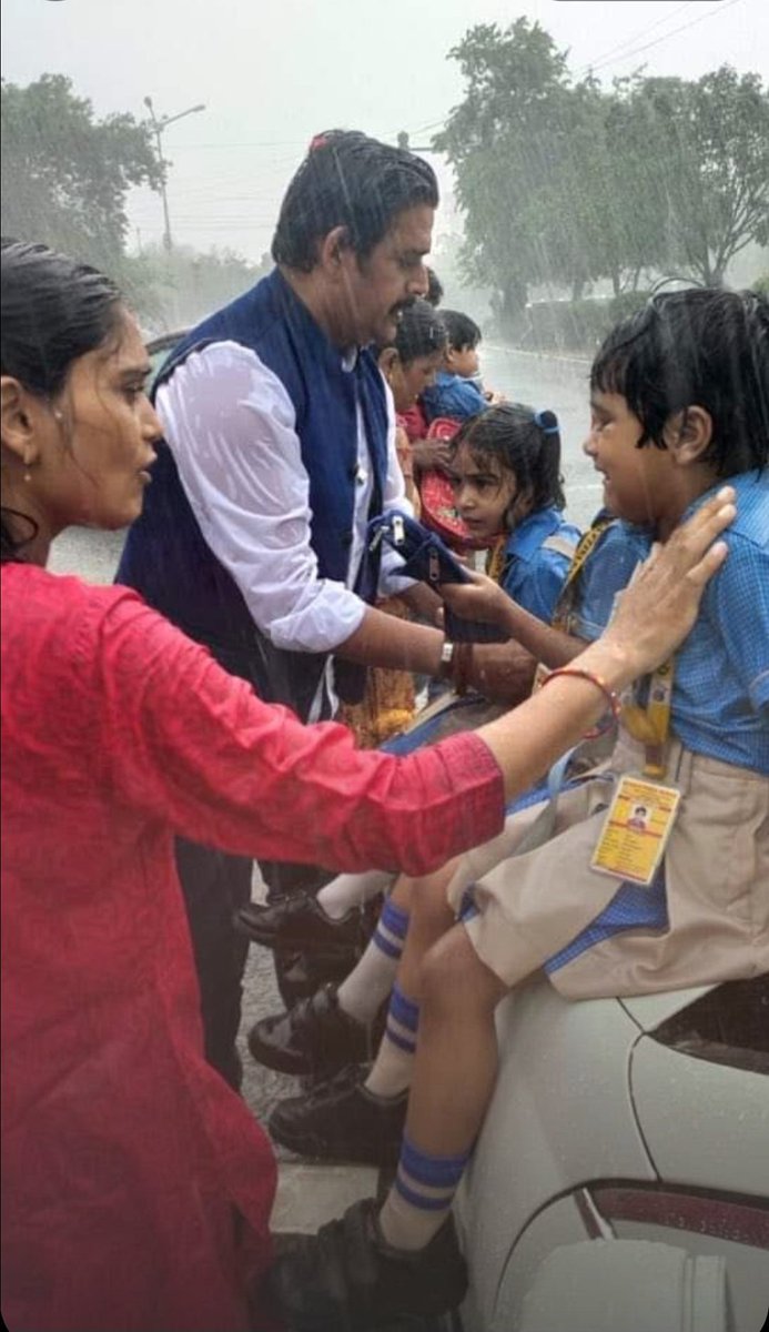 Arpitkrmishra's tweet photo. I fount it in my phone memory
Date: 02 Aug 2019

@ravikishann bhaiya https://t.co/atHPueAkYY