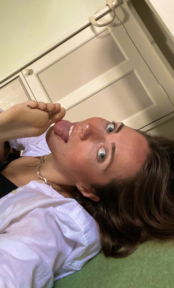 Madeleine | TOP 1% (@goddessgigantic) on Twitter photo 